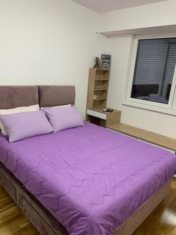 Pink Modern Apartment 스코페 외부 사진