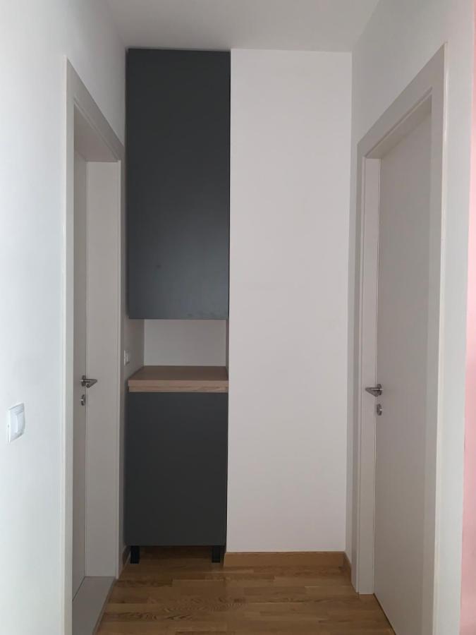 Pink Modern Apartment 스코페 외부 사진