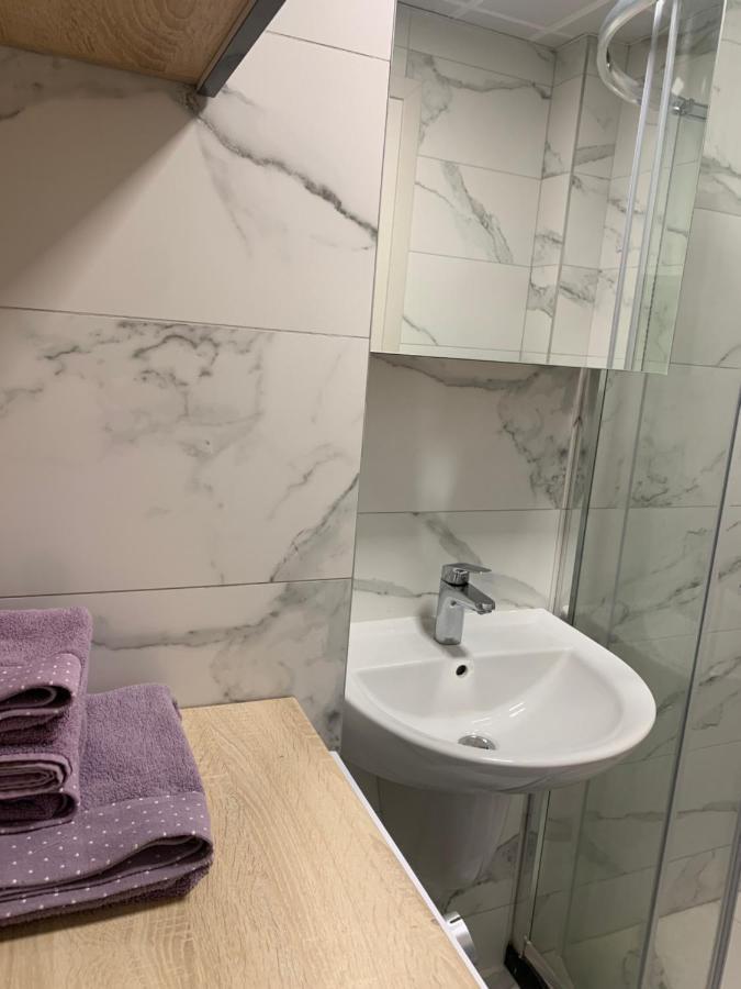 Pink Modern Apartment 스코페 외부 사진