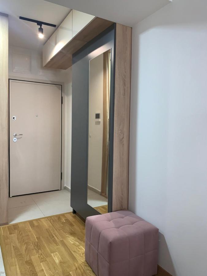 Pink Modern Apartment 스코페 외부 사진